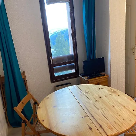 Les Marmottes Bleues Praloup 1500 Apartment *